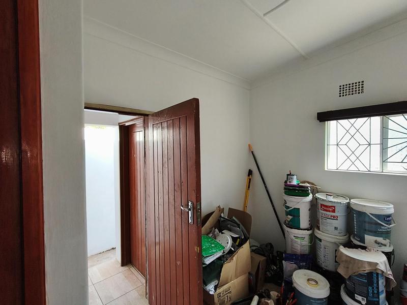 To Let Commercial Property for Rent in Mthata Eastern Cape